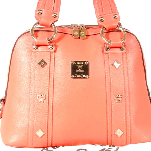 MCM Leather Tote Bag Authentic + Dust Bag🔥🔥🔥 - Picture 2 of 11